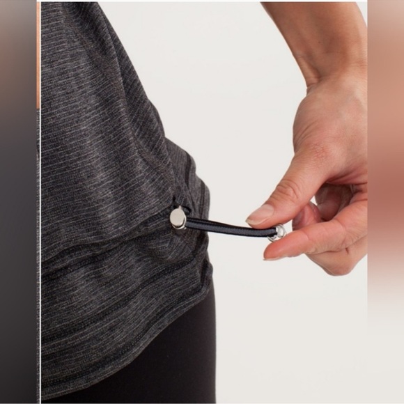 Lululemon Back On Track Tank Size 12 - Picture 4 of 9